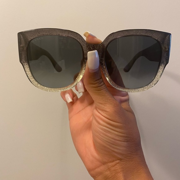 Gucci Sunglasses - Picture 2 of 7
